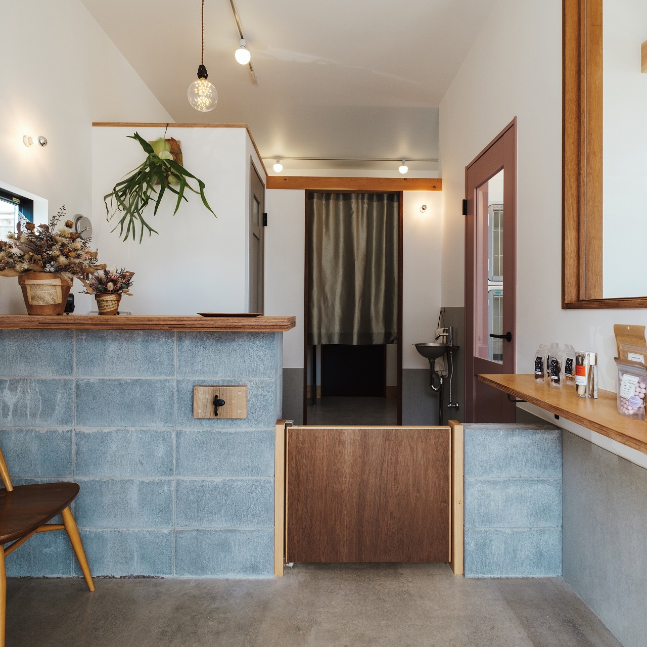 受付カウンター